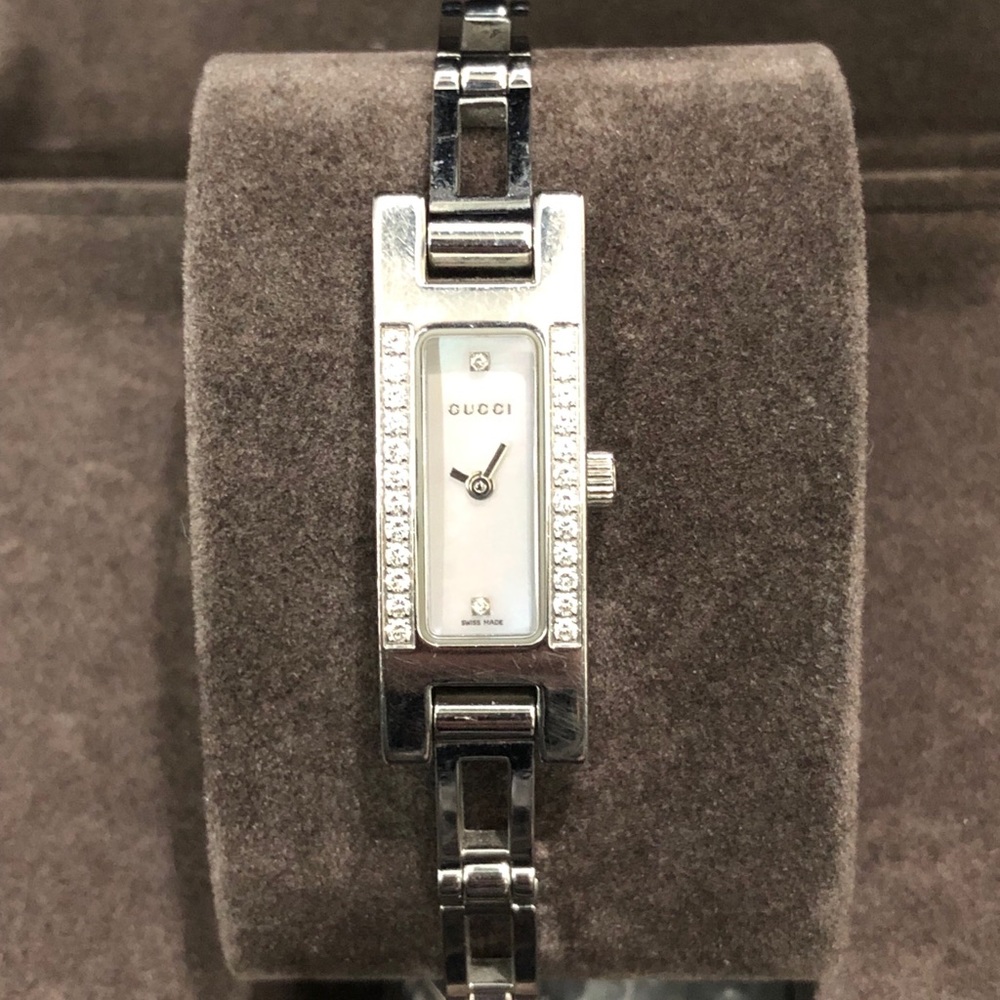 Gucci Diamond & Mother of Pearl Watch 3900 series